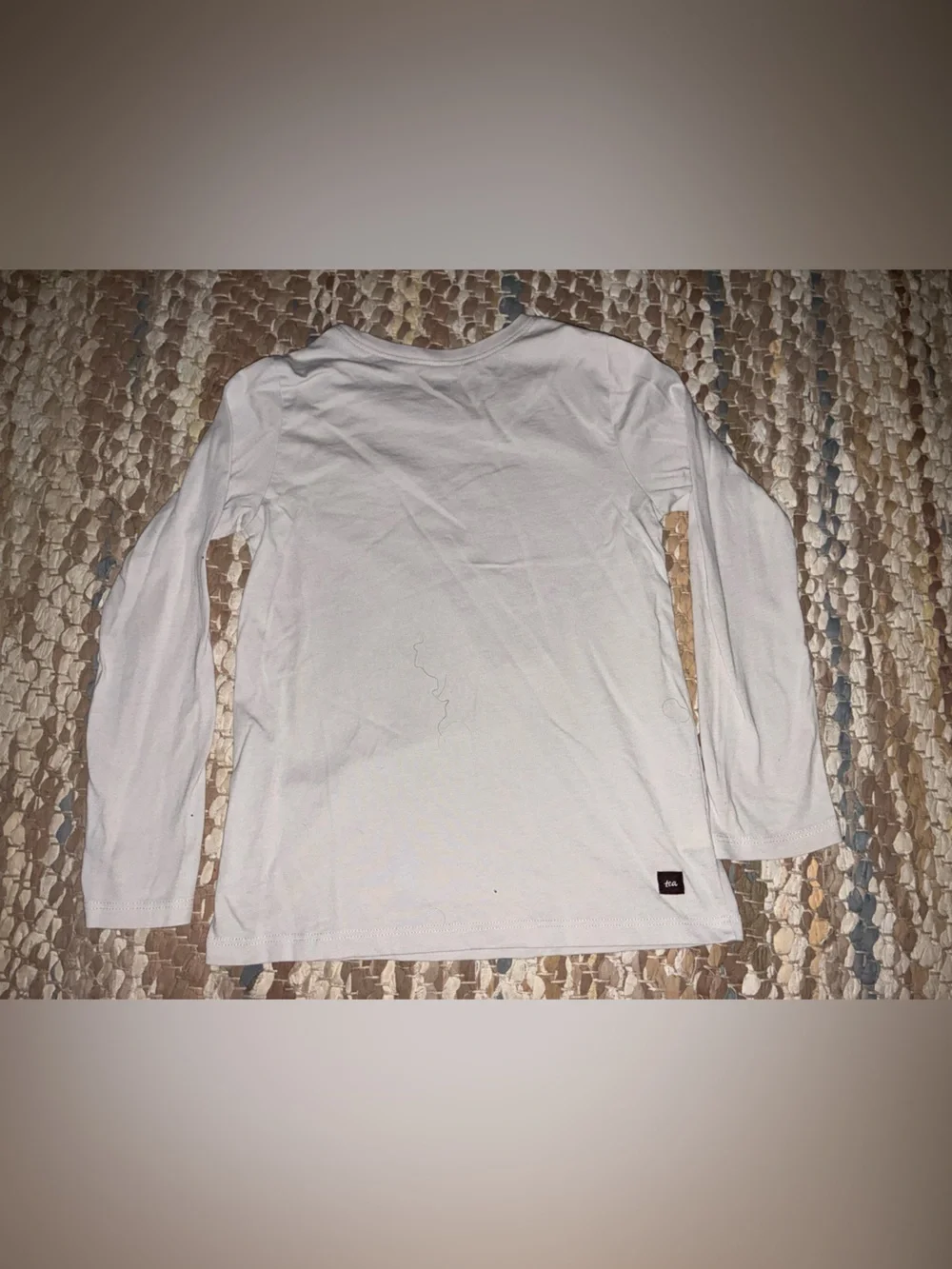 Tea Collection White Long-Sleeve Tee with Blue Pigeon Graphic